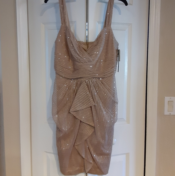 David Meister Dresses & Skirts - David Meister Gold Sequined Dress